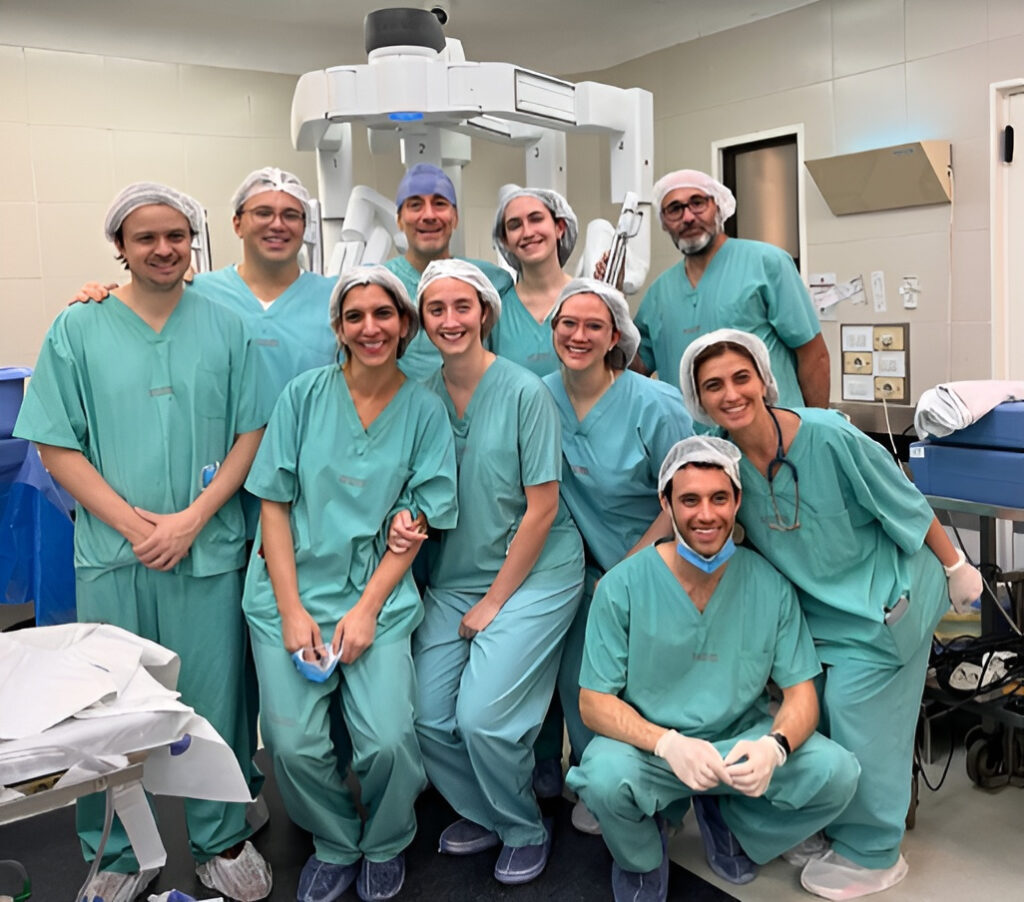 Primer Equipo Argentino en realizar Cirugía Robótica por Cáncer de Pulmón.